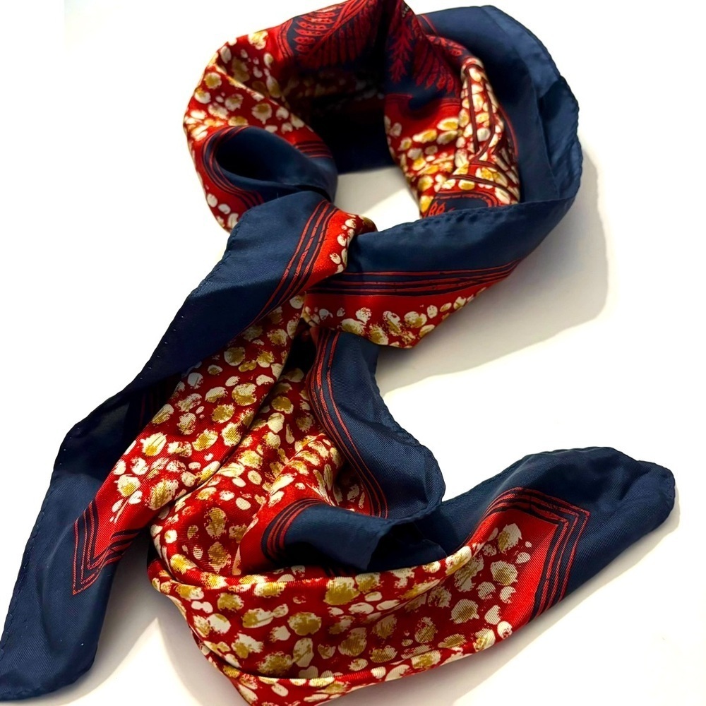 FASHION SCARVES Vintage Luxurious Red and Blue Silk Wrap with Intricate Patterns